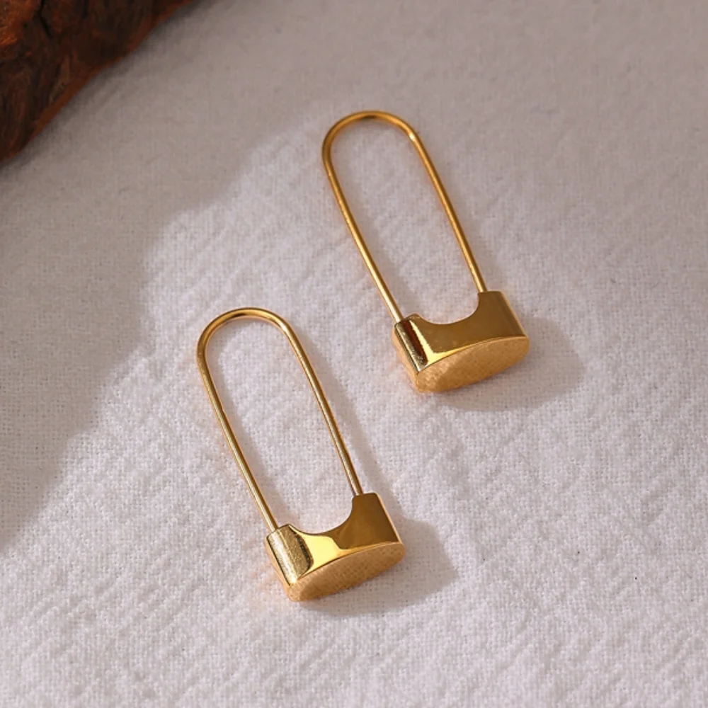 Chic Lock Hoop Earrings - Picture 3 of 8